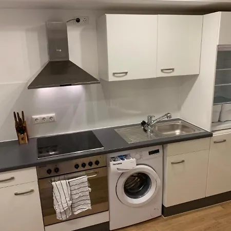 Готель Felix Living 1 *